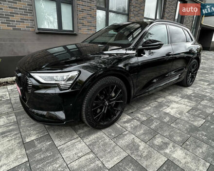 Черный Ауди E-Tron, объемом двигателя 0 л и пробегом 101 тыс. км за 29350 $, фото 7 на Automoto.ua