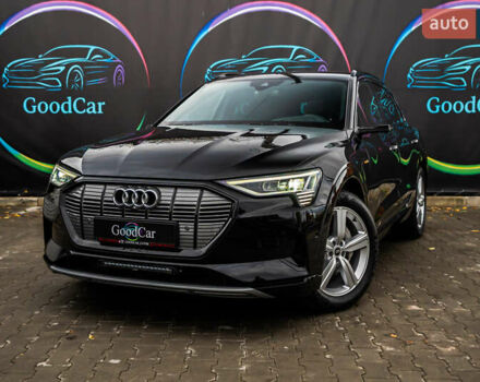 Чорний Ауді E-Tron, об'ємом двигуна 0 л та пробігом 100 тис. км за 31400 $, фото 20 на Automoto.ua