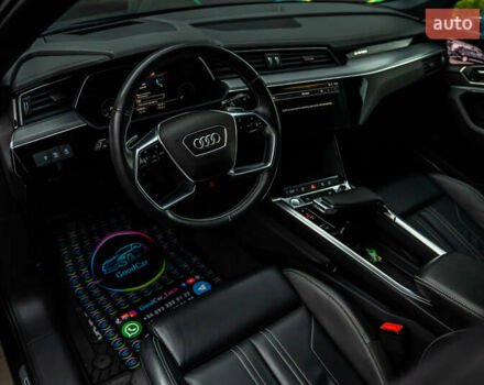 Чорний Ауді E-Tron, об'ємом двигуна 0 л та пробігом 100 тис. км за 31400 $, фото 55 на Automoto.ua