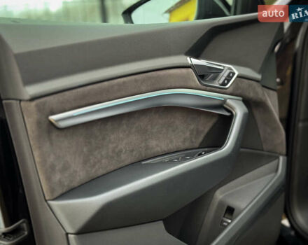 Чорний Ауді E-Tron, об'ємом двигуна 0 л та пробігом 140 тис. км за 26000 $, фото 54 на Automoto.ua