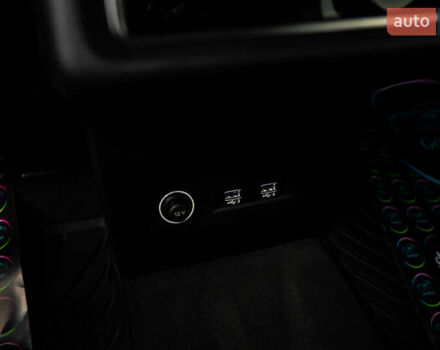 Чорний Ауді E-Tron, об'ємом двигуна 0 л та пробігом 100 тис. км за 31400 $, фото 70 на Automoto.ua