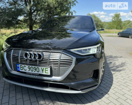 Черный Ауди E-Tron, объемом двигателя 0 л и пробегом 199 тыс. км за 27499 $, фото 45 на Automoto.ua
