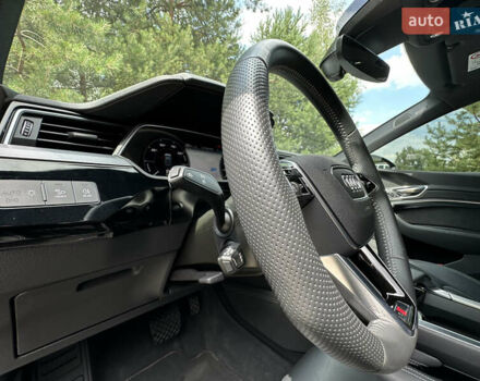 Черный Ауди E-Tron, объемом двигателя 0 л и пробегом 152 тыс. км за 26990 $, фото 23 на Automoto.ua