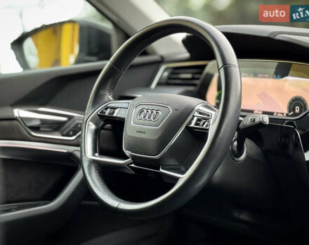 Чорний Ауді E-Tron, об'ємом двигуна 0 л та пробігом 140 тис. км за 26000 $, фото 66 на Automoto.ua