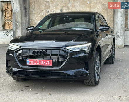 Черный Ауди E-Tron, объемом двигателя 0 л и пробегом 120 тыс. км за 28999 $, фото 5 на Automoto.ua