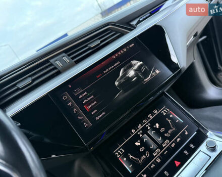 Черный Ауди E-Tron, объемом двигателя 0 л и пробегом 88 тыс. км за 29999 $, фото 66 на Automoto.ua