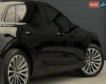 Чорний Ауді E-Tron, об'ємом двигуна 0 л та пробігом 162 тис. км за 28500 $, фото 24 на Automoto.ua