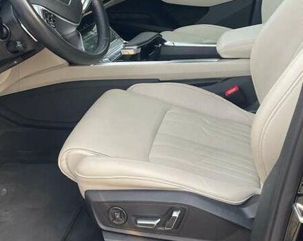 Чорний Ауді E-Tron, об'ємом двигуна 0 л та пробігом 137 тис. км за 27500 $, фото 11 на Automoto.ua