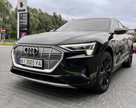 Чорний Ауді E-Tron, об'ємом двигуна 0 л та пробігом 75 тис. км за 49999 $, фото 4 на Automoto.ua