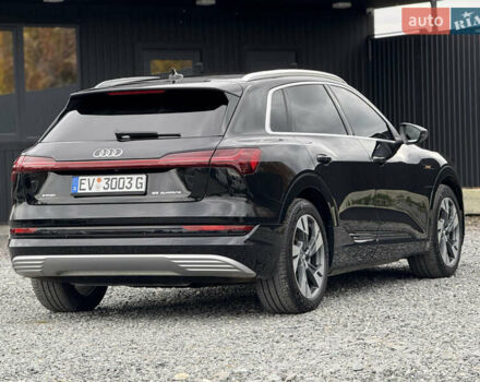 Черный Ауди E-Tron, объемом двигателя 0 л и пробегом 77 тыс. км за 30900 $, фото 24 на Automoto.ua