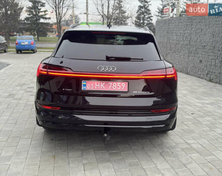Черный Ауди E-Tron, объемом двигателя 0 л и пробегом 134 тыс. км за 27800 $, фото 7 на Automoto.ua