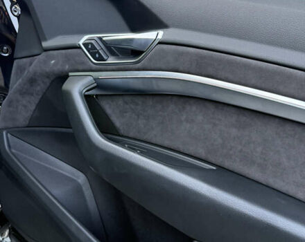 Черный Ауди E-Tron, объемом двигателя 0 л и пробегом 77 тыс. км за 30900 $, фото 49 на Automoto.ua