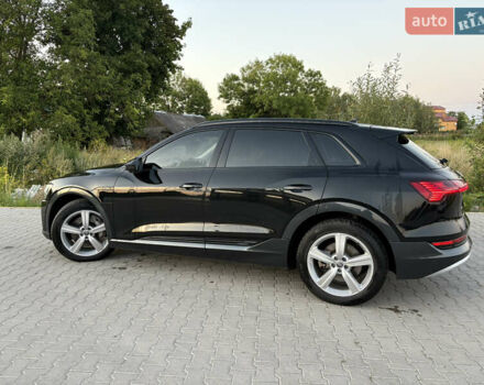 Черный Ауди E-Tron, объемом двигателя 0 л и пробегом 145 тыс. км за 26200 $, фото 10 на Automoto.ua