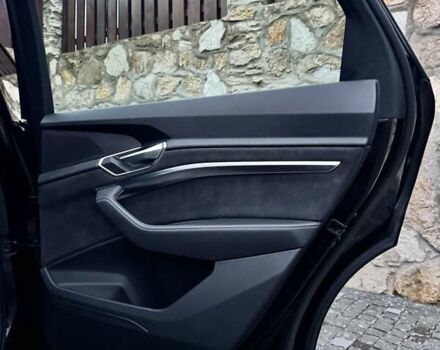 Черный Ауди E-Tron, объемом двигателя 0 л и пробегом 109 тыс. км за 28700 $, фото 53 на Automoto.ua