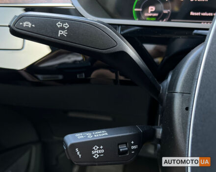 Черный Ауди E-Tron, объемом двигателя 95 л и пробегом 64 тыс. км за 35900 $, фото 29 на Automoto.ua