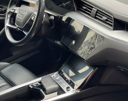 Черный Ауди E-Tron, объемом двигателя 0 л и пробегом 114 тыс. км за 28900 $, фото 21 на Automoto.ua