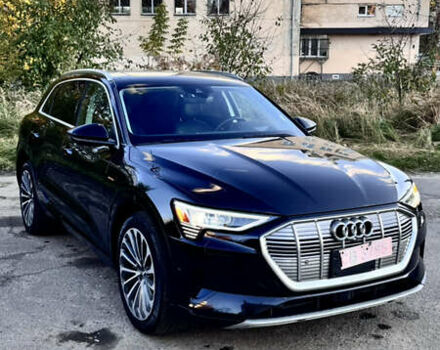 Черный Ауди E-Tron, объемом двигателя 0 л и пробегом 80 тыс. км за 31000 $, фото 3 на Automoto.ua