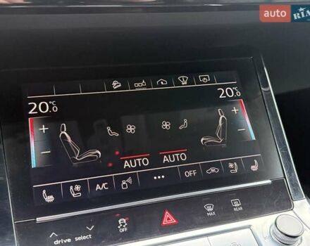 Чорний Ауді E-Tron, об'ємом двигуна 0 л та пробігом 76 тис. км за 31000 $, фото 43 на Automoto.ua