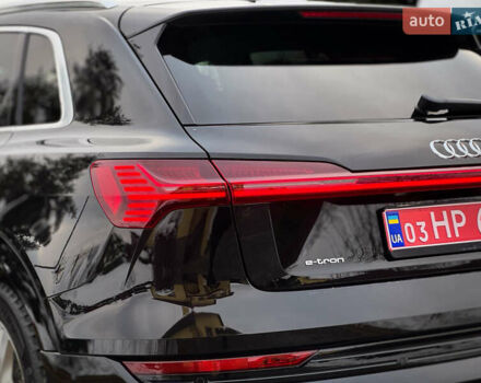 Чорний Ауді E-Tron, об'ємом двигуна 0 л та пробігом 140 тис. км за 26000 $, фото 34 на Automoto.ua