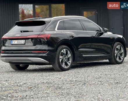 Черный Ауди E-Tron, объемом двигателя 0 л и пробегом 77 тыс. км за 30900 $, фото 25 на Automoto.ua