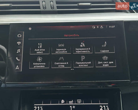 Черный Ауди E-Tron, объемом двигателя 0 л и пробегом 123 тыс. км за 28999 $, фото 33 на Automoto.ua