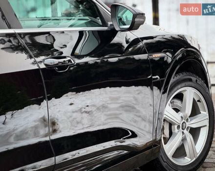 Чорний Ауді E-Tron, об'ємом двигуна 0 л та пробігом 140 тис. км за 26000 $, фото 43 на Automoto.ua