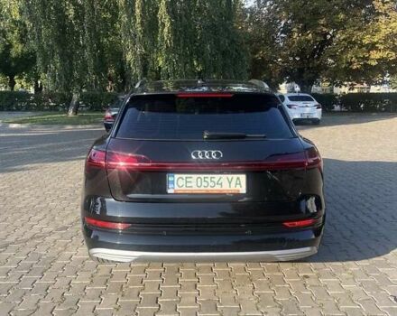 Чорний Ауді E-Tron, об'ємом двигуна 0 л та пробігом 115 тис. км за 24800 $, фото 3 на Automoto.ua