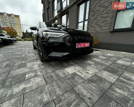 Черный Ауди E-Tron, объемом двигателя 0 л и пробегом 101 тыс. км за 29350 $, фото 42 на Automoto.ua