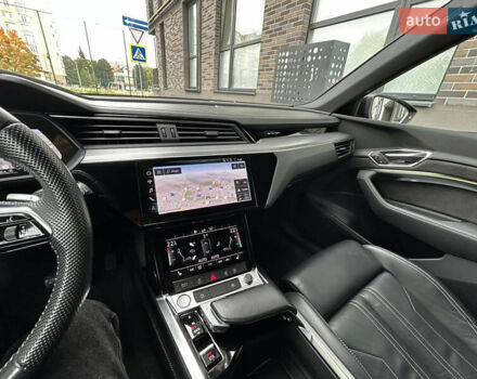 Черный Ауди E-Tron, объемом двигателя 0 л и пробегом 101 тыс. км за 29350 $, фото 48 на Automoto.ua