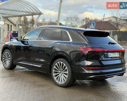 Чорний Ауді E-Tron, об'ємом двигуна 0 л та пробігом 63 тис. км за 26500 $, фото 22 на Automoto.ua