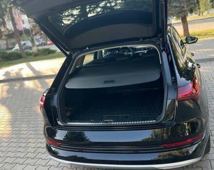 Чорний Ауді E-Tron, об'ємом двигуна 0 л та пробігом 115 тис. км за 24800 $, фото 20 на Automoto.ua