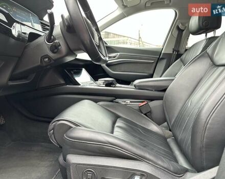 Черный Ауди E-Tron, объемом двигателя 0 л и пробегом 85 тыс. км за 31500 $, фото 28 на Automoto.ua