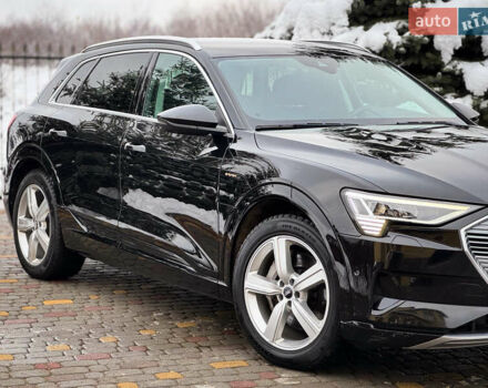 Чорний Ауді E-Tron, об'ємом двигуна 0 л та пробігом 140 тис. км за 26000 $, фото 7 на Automoto.ua