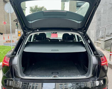 Чорний Ауді E-Tron, об'ємом двигуна 0 л та пробігом 204 тис. км за 21900 $, фото 15 на Automoto.ua