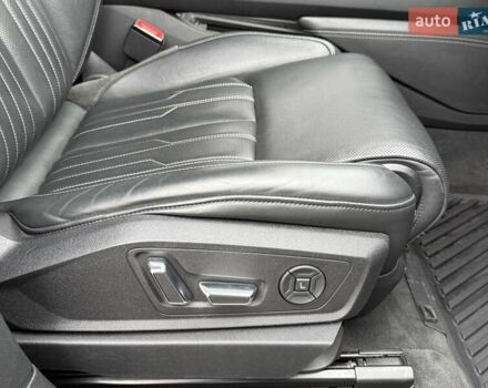 Чорний Ауді E-Tron, об'ємом двигуна 0 л та пробігом 76 тис. км за 31000 $, фото 33 на Automoto.ua