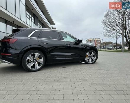 Черный Ауди E-Tron, объемом двигателя 0 л и пробегом 85 тыс. км за 31500 $, фото 6 на Automoto.ua