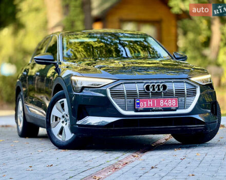 Черный Ауди E-Tron, объемом двигателя 0 л и пробегом 128 тыс. км за 28200 $, фото 2 на Automoto.ua