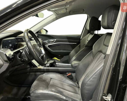 Черный Ауди E-Tron, объемом двигателя 0 л и пробегом 150 тыс. км за 27500 $, фото 6 на Automoto.ua