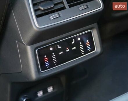 Черный Ауди E-Tron, объемом двигателя 0 л и пробегом 140 тыс. км за 31900 $, фото 21 на Automoto.ua