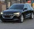 Чорний Ауді E-Tron, об'ємом двигуна 0 л та пробігом 201 тис. км за 23500 $, фото 4 на Automoto.ua
