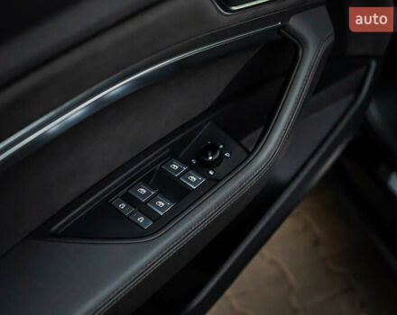 Черный Ауди E-Tron, объемом двигателя 0 л и пробегом 133 тыс. км за 28900 $, фото 53 на Automoto.ua