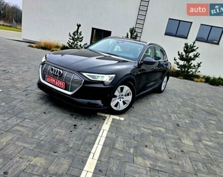 Чорний Ауді E-Tron, об'ємом двигуна 0 л та пробігом 135 тис. км за 22900 $, фото 16 на Automoto.ua