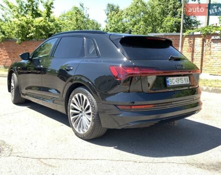 Чорний Ауді E-Tron, об'ємом двигуна 0 л та пробігом 65 тис. км за 33000 $, фото 5 на Automoto.ua