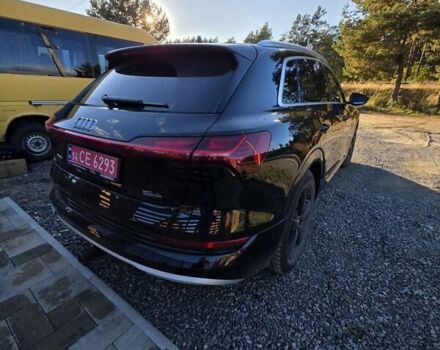 Черный Ауди E-Tron, объемом двигателя 0 л и пробегом 70 тыс. км за 29000 $, фото 5 на Automoto.ua