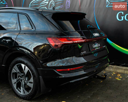 Черный Ауди E-Tron, объемом двигателя 0 л и пробегом 133 тыс. км за 28900 $, фото 12 на Automoto.ua