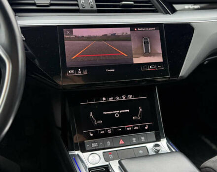 Чорний Ауді E-Tron, об'ємом двигуна 0 л та пробігом 142 тис. км за 23500 $, фото 17 на Automoto.ua