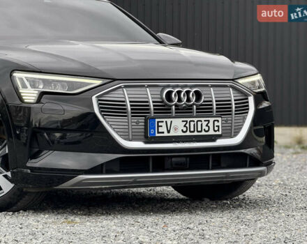 Черный Ауди E-Tron, объемом двигателя 0 л и пробегом 77 тыс. км за 30900 $, фото 11 на Automoto.ua