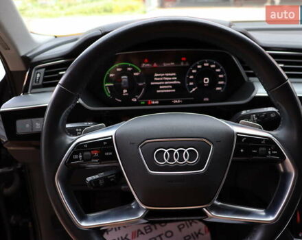 Чорний Ауді E-Tron, об'ємом двигуна 0 л та пробігом 86 тис. км за 29800 $, фото 21 на Automoto.ua