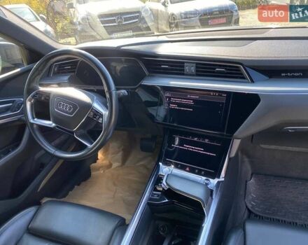 Черный Ауди E-Tron, объемом двигателя 0 л и пробегом 81 тыс. км за 34950 $, фото 11 на Automoto.ua