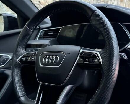 Черный Ауди E-Tron, объемом двигателя 0 л и пробегом 109 тыс. км за 28700 $, фото 29 на Automoto.ua